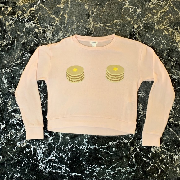 Forever 21 Tops - Light Pink Forever 21 Pancake Crop Sweater
